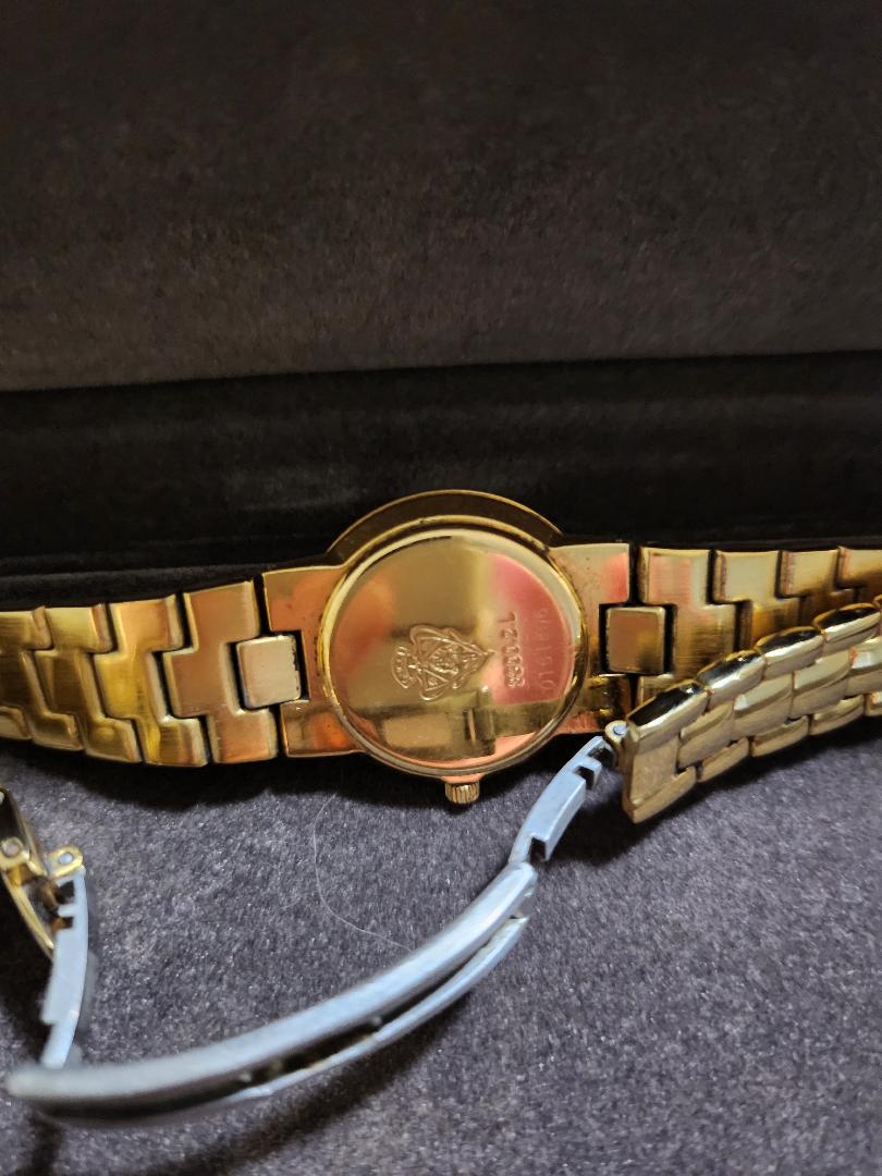 Vintage Gucci 3300 18k Gold Plated Authentic with seal inside. "Pulp Fiction Edition.