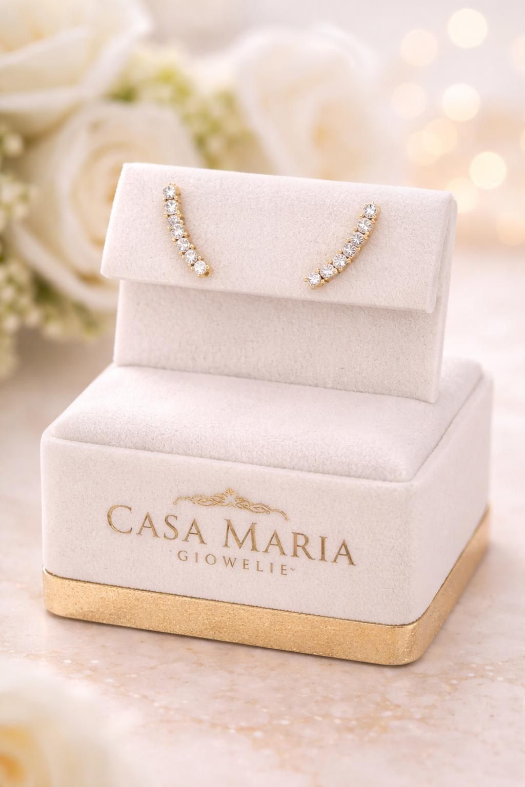 Linea Lucente Climbers in 14K Yellow Gold with Lab-Grown Diamonds | Casa Maria Gioielli