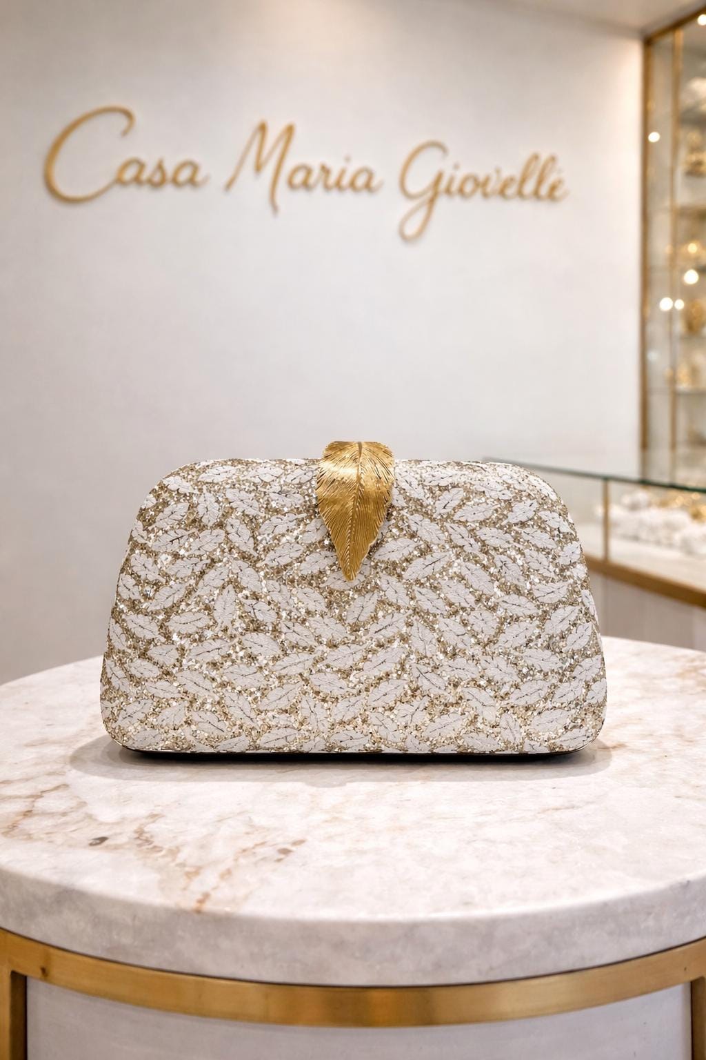 Pochette La Regina | Golden Gretel Dinner Clutch | Timeless Elegance | Casa Maria Gioielli